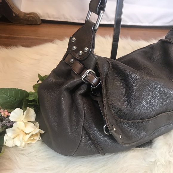 Fabulous Kenneth Cole Boho-style Soft Leather Bag - Picture 2 of 8